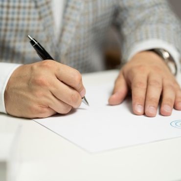 La Nationalité Monégasque : Entre Faveur Princière et Équilibre Démographique